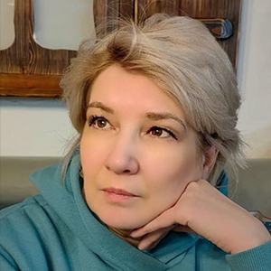 Менеджер: Ирина Левченко